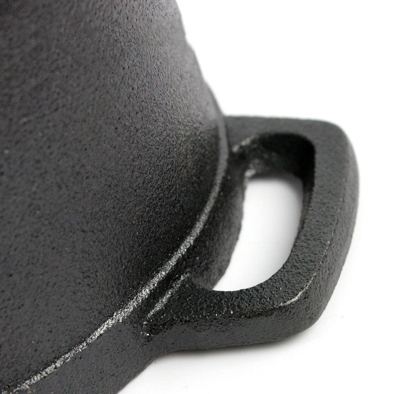 Mini enamel cast iron pot for oven use