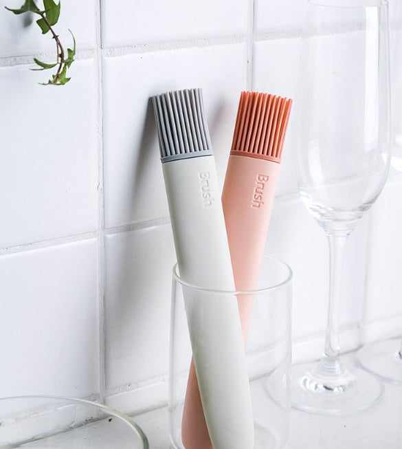 Heat resistant baking brush for egg wash application