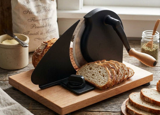 Manual bread slicer tool for sourdough and crusty loaves