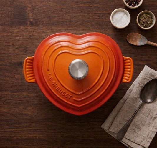 Le Creuset Heart Cocotte 20cm – Enameled Cast Iron Dutch Oven for Cooking & Baking