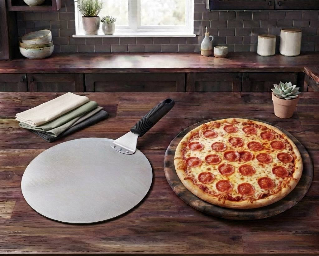 Round folding pizza peel shovel for easy oven baking and lifting